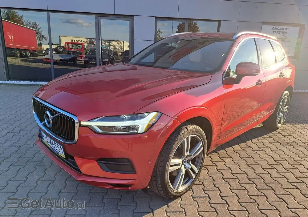 VOLVO XC 60 T5 AWD Geartronic Momentum