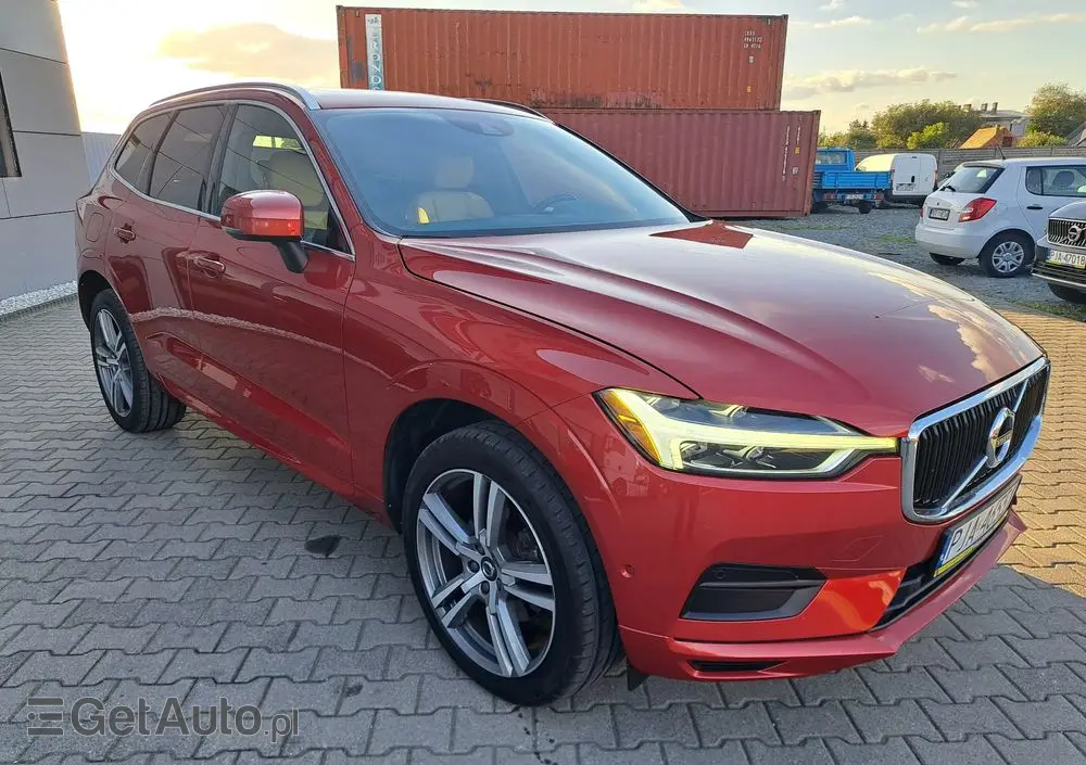 VOLVO XC 60 T5 AWD Geartronic Momentum