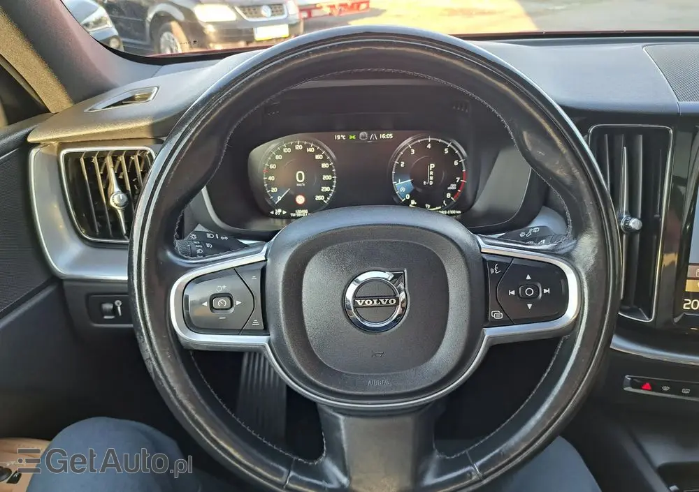 VOLVO XC 60 T5 AWD Geartronic Momentum