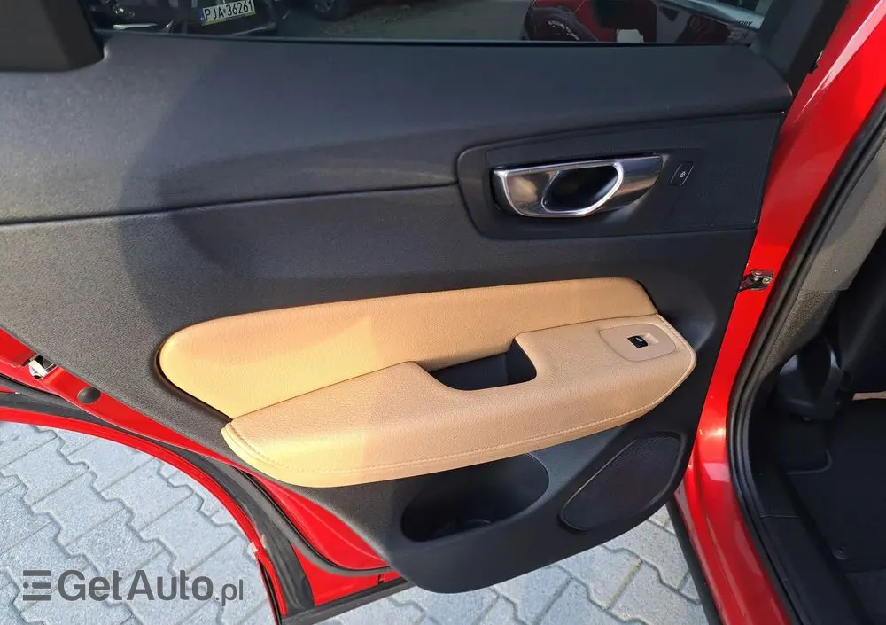 VOLVO XC 60 T5 AWD Geartronic Momentum