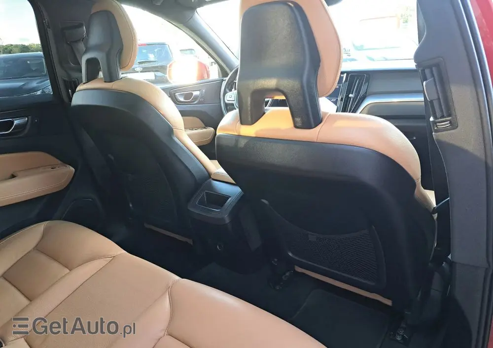 VOLVO XC 60 T5 AWD Geartronic Momentum