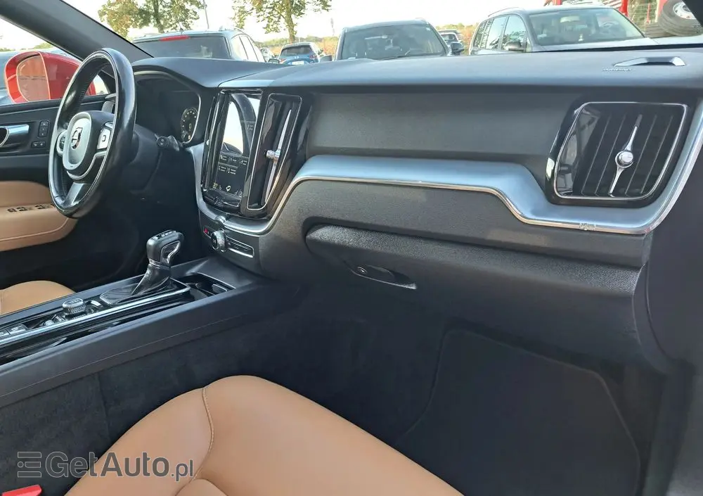 VOLVO XC 60 T5 AWD Geartronic Momentum