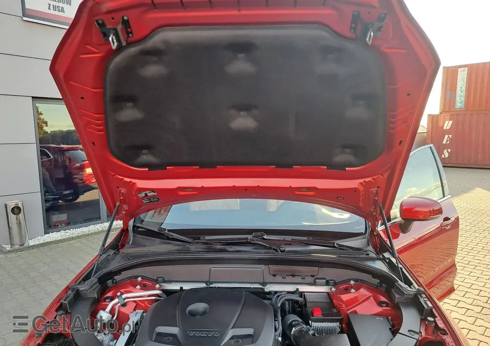 VOLVO XC 60 T5 AWD Geartronic Momentum