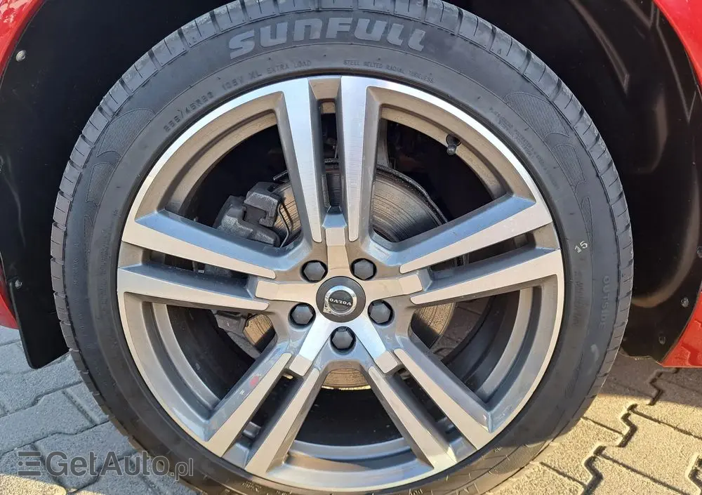 VOLVO XC 60 T5 AWD Geartronic Momentum