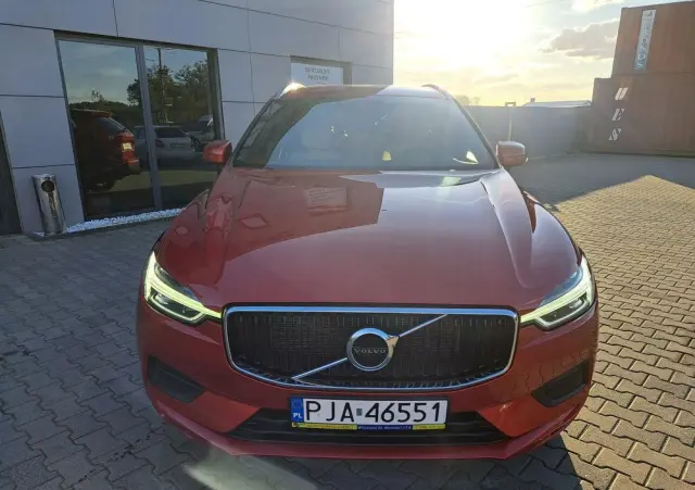 VOLVO XC 60 T5 AWD Geartronic Momentum
