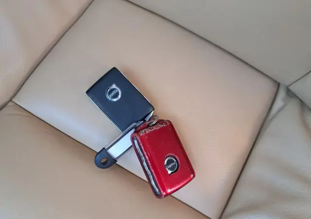 VOLVO XC 60 T5 AWD Geartronic Momentum