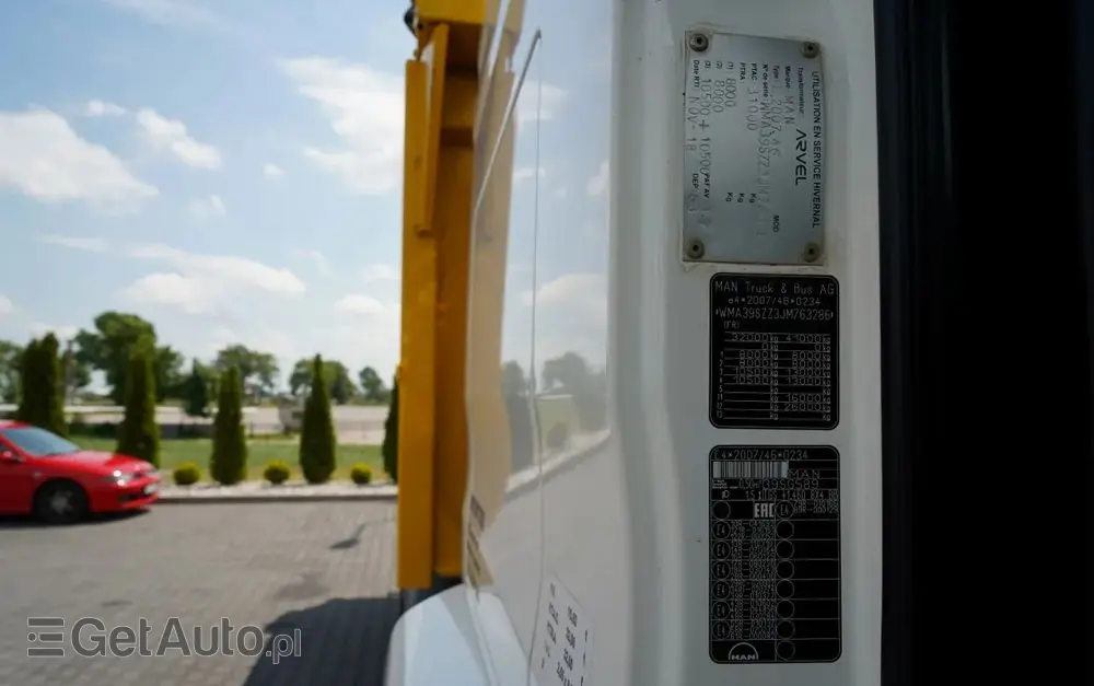 MAN TGS 41.460 / 8x4 / WYWROTKA / 2 STRONNA / BORDMATIC / HYDROBURTA / MEILLER KIPER /  / OPONY 100% / EURO 6 / 2017 R / SPROWADZONA 