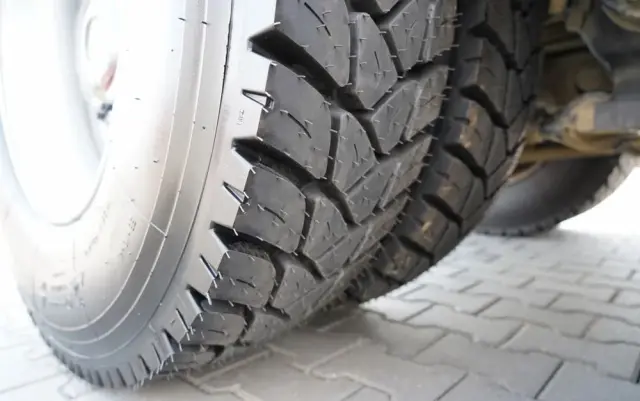 MAN TGS 41.460 / 8x4 / WYWROTKA / 2 STRONNA / BORDMATIC / HYDROBURTA / MEILLER KIPER /  / OPONY 100% / EURO 6 / 2017 R / SPROWADZONA 