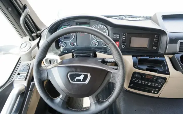 MAN TGS 41.460 / 8x4 / WYWROTKA / 2 STRONNA / BORDMATIC / HYDROBURTA / MEILLER KIPER /  / OPONY 100% / EURO 6 / 2017 R / SPROWADZONA 