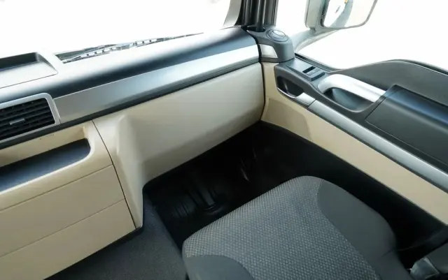 MAN TGS 41.460 / 8x4 / WYWROTKA / 2 STRONNA / BORDMATIC / HYDROBURTA / MEILLER KIPER /  / OPONY 100% / EURO 6 / 2017 R / SPROWADZONA 