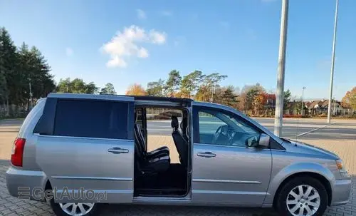 CHRYSLER Town & Country 