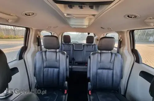 CHRYSLER Town & Country 