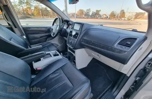 CHRYSLER Town & Country 