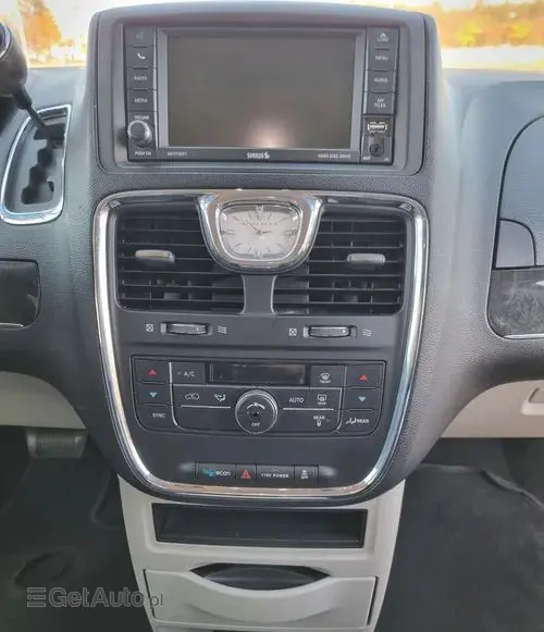 CHRYSLER Town & Country 