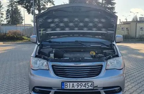 CHRYSLER Town & Country 