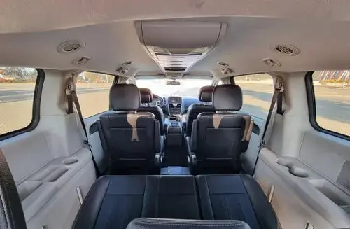 CHRYSLER Town & Country 