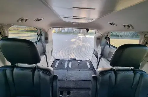 CHRYSLER Town & Country 