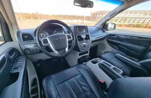 CHRYSLER Town & Country 