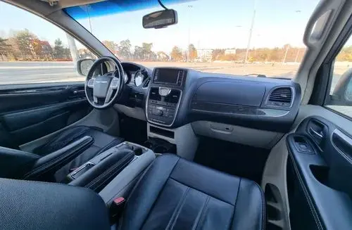 CHRYSLER Town & Country 