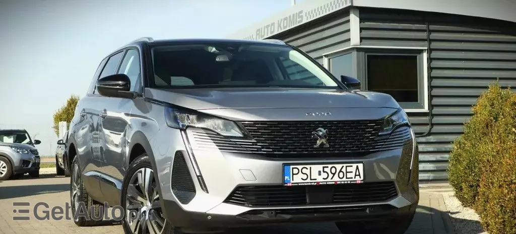 PEUGEOT 5008 