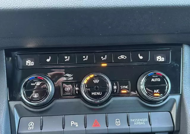 SKODA Karoq 1.5 TSI ACT 4x2 Style DSG