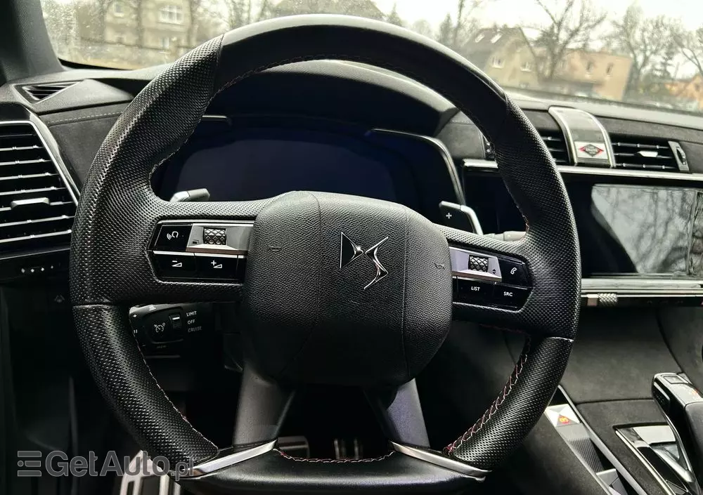 DS AUTOMOBILES DS 7 Crossback 1.6 E-Tense 4x4 Performance Line