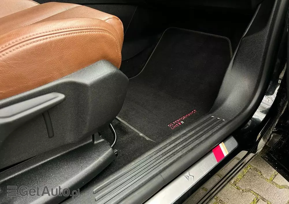 DS AUTOMOBILES DS 7 Crossback 1.6 E-Tense 4x4 Performance Line