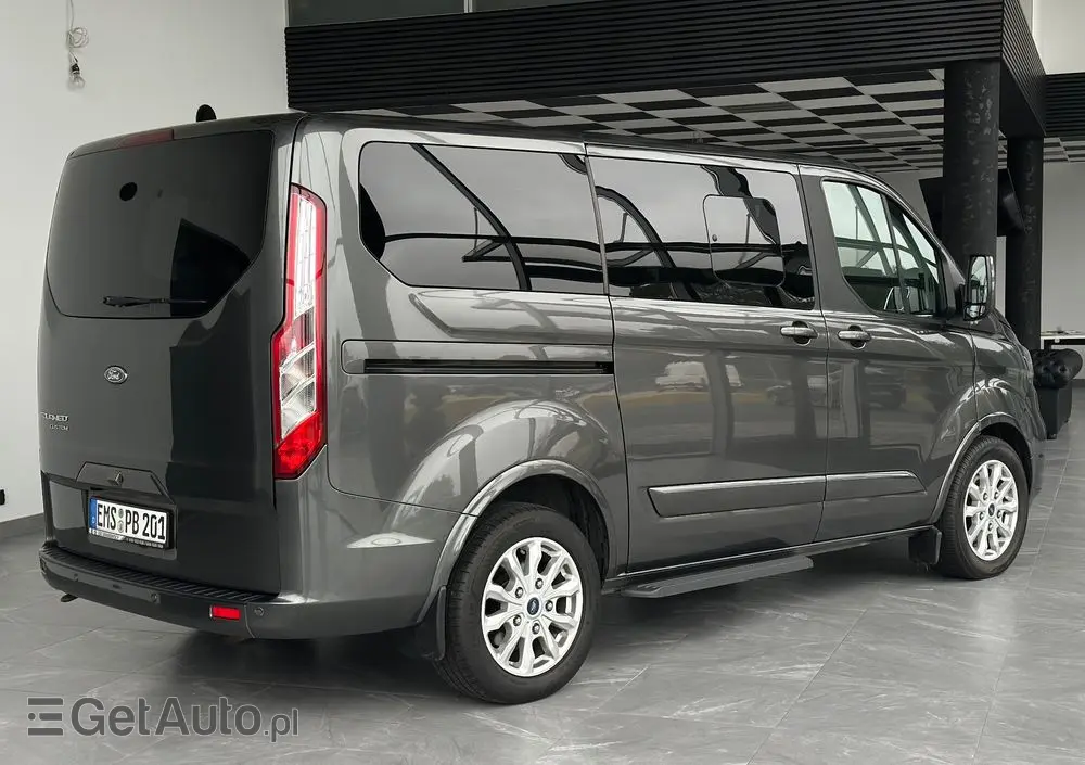 FORD Tourneo Custom 