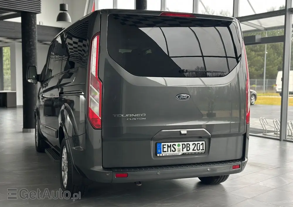FORD Tourneo Custom 