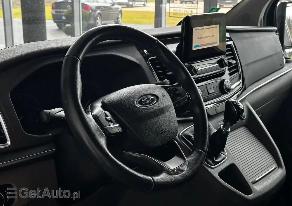 FORD Tourneo Custom 