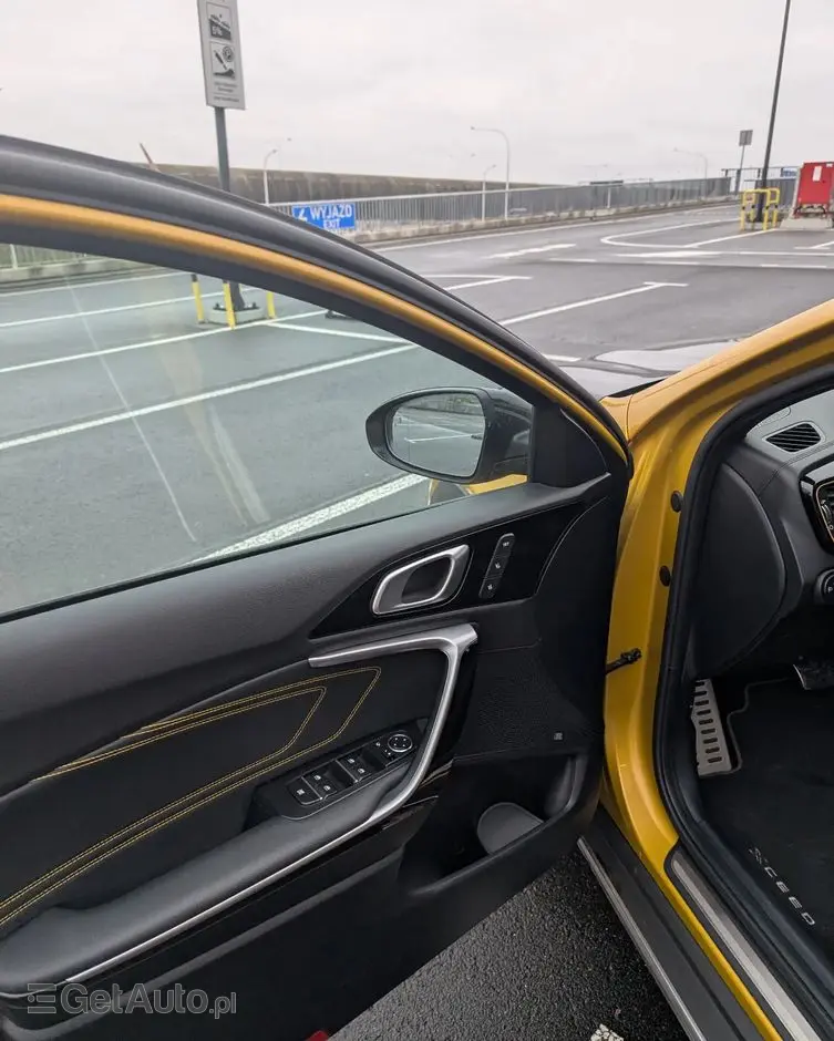 KIA XCeed 1.6 CRDi DCT7 LAUNCH EDITION