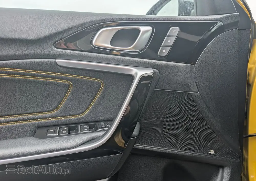 KIA XCeed 1.6 CRDi DCT7 LAUNCH EDITION