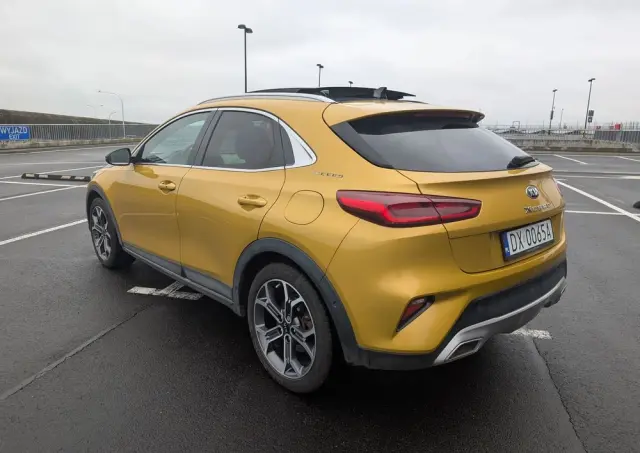 KIA XCeed 1.6 CRDi DCT7 LAUNCH EDITION