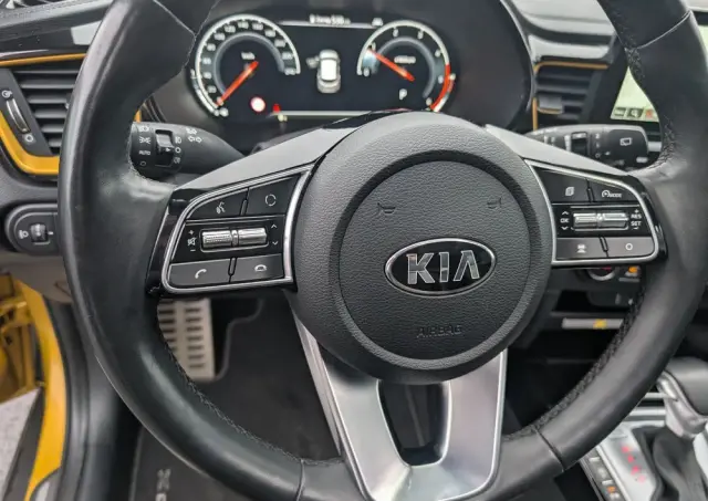 KIA XCeed 1.6 CRDi DCT7 LAUNCH EDITION