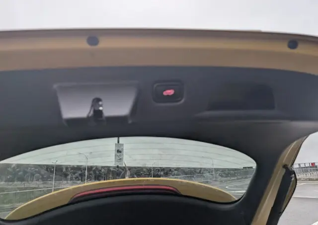 KIA XCeed 1.6 CRDi DCT7 LAUNCH EDITION