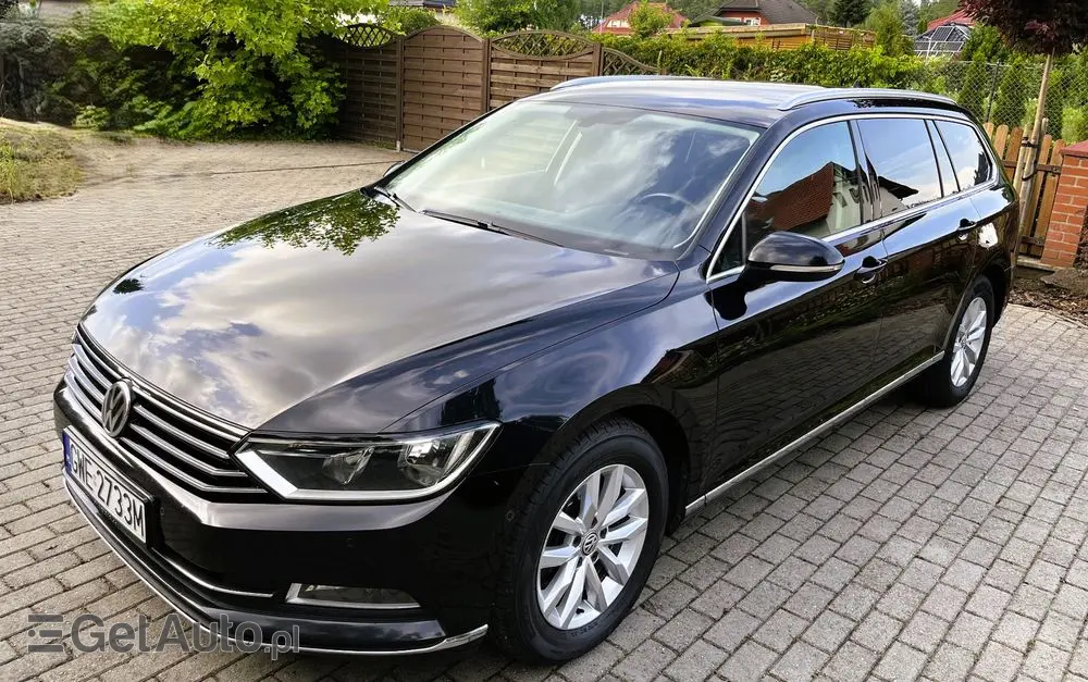 VOLKSWAGEN Passat Variant Ver-variant-2-0-tdi-scr-dsg-bluem-tech-comfortline