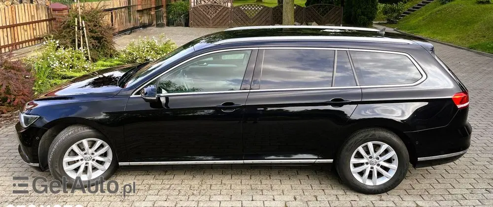 VOLKSWAGEN Passat Variant Ver-variant-2-0-tdi-scr-dsg-bluem-tech-comfortline