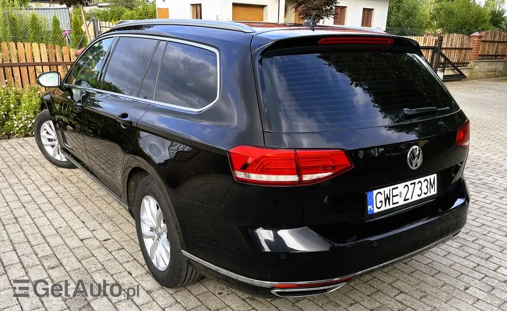 VOLKSWAGEN Passat Variant Ver-variant-2-0-tdi-scr-dsg-bluem-tech-comfortline