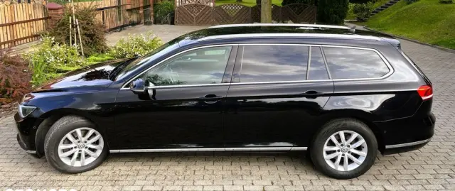 VOLKSWAGEN Passat Variant Ver-variant-2-0-tdi-scr-dsg-bluem-tech-comfortline