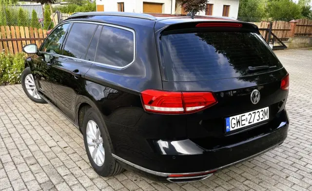 VOLKSWAGEN Passat Variant Ver-variant-2-0-tdi-scr-dsg-bluem-tech-comfortline