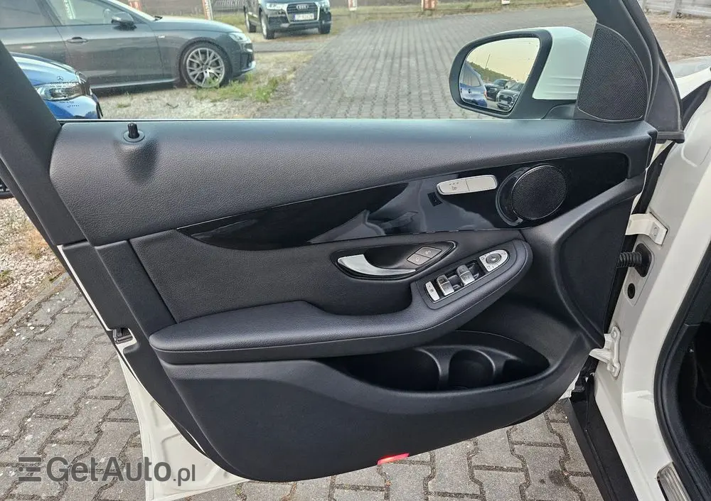 MERCEDES-BENZ GLC 220 d 4Matic 9G-TRONIC