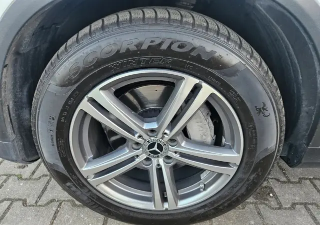 MERCEDES-BENZ GLC 220 d 4Matic 9G-TRONIC