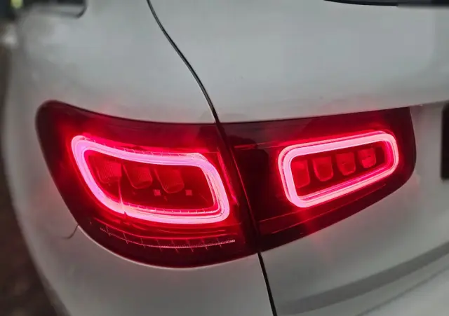 MERCEDES-BENZ GLC 220 d 4Matic 9G-TRONIC
