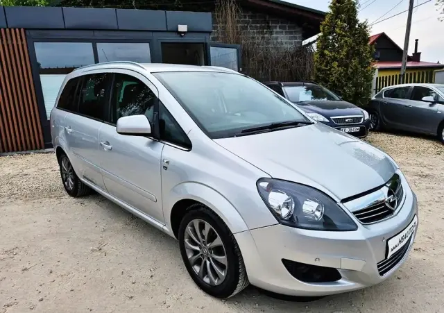 OPEL Zafira 1.8 Family Plus