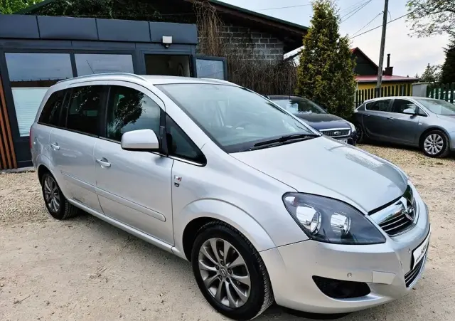 OPEL Zafira 1.8 Family Plus
