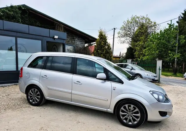 OPEL Zafira 1.8 Family Plus