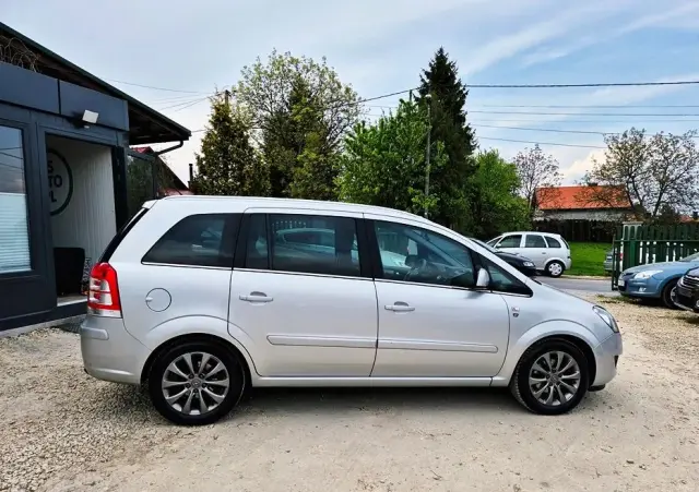 OPEL Zafira 1.8 Family Plus