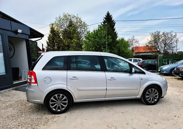 OPEL Zafira 1.8 Family Plus