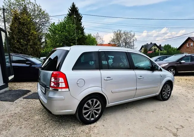 OPEL Zafira 1.8 Family Plus