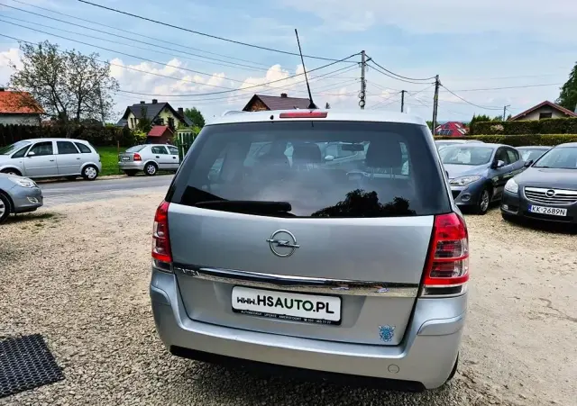OPEL Zafira 1.8 Family Plus